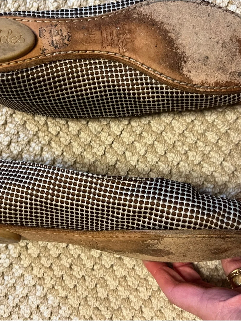 Maloles Brown & white Checkered Ballet Flats
